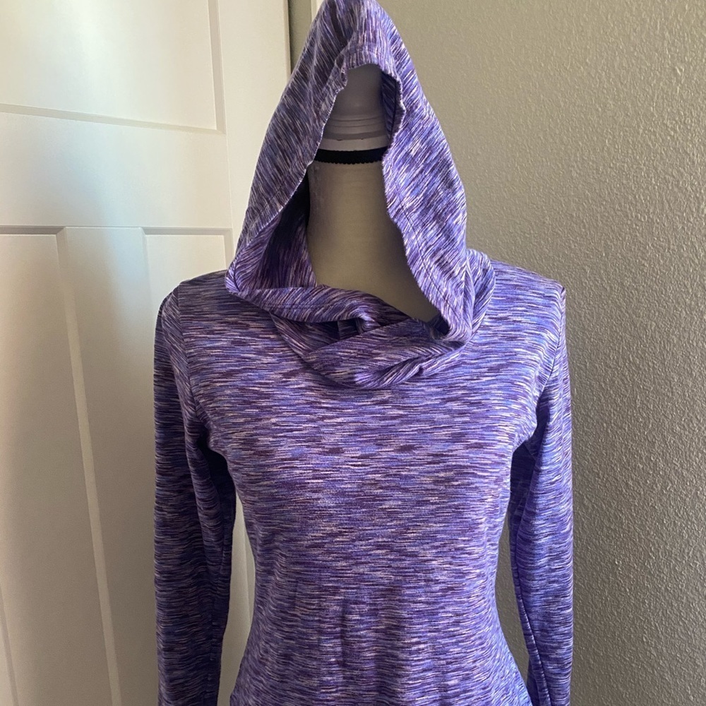 Colombia light weight long sleeve hooded top - Picture 2 of 2